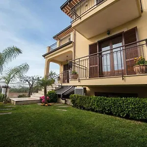 Lavinaio Bed & Breakfast Aci SantʼAntonio
